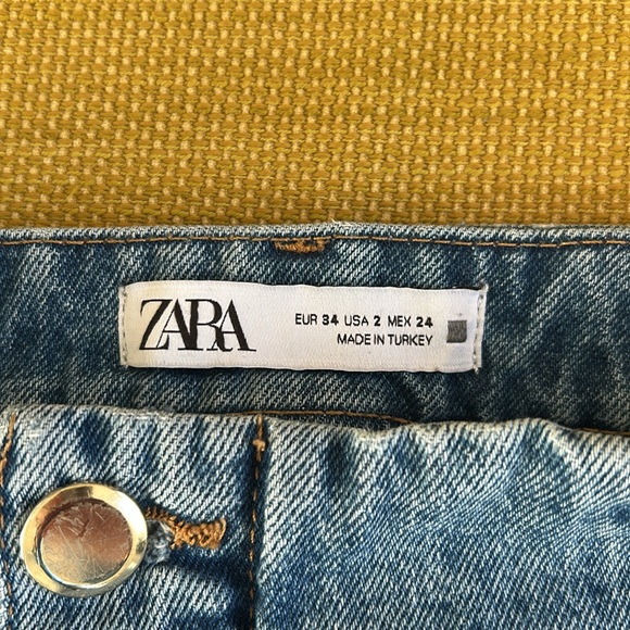 Zara Button Wide Leg Jeans - Picture 2 of 6
